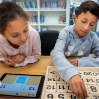 Magic Numbers l Interactive stamp set l Educo
