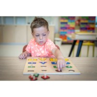 Geometric shapes puzzle