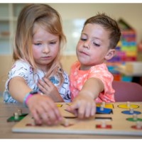 Geometric shapes puzzle